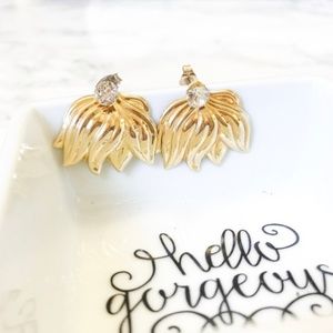 UnoAErre 14k Gold Jacket Shell Earring